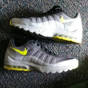 Air max invigor